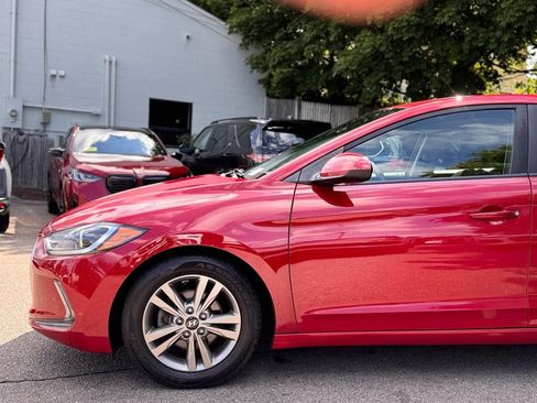 Used 2017 Hyundai Elantra Value Edition FWD image 10