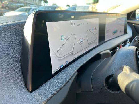 Used 2024 Kia EV6 Light image 18