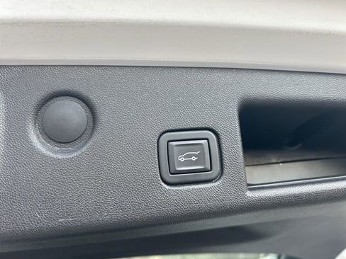 Used 2024 Chevrolet Equinox LT image 26