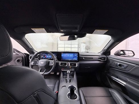 Used 2024 Ford Mustang GT Premium RWD image 18