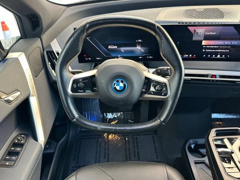 Used 2024 BMW iX xDrive50 w/ Sport Package AWD/4WD image 15