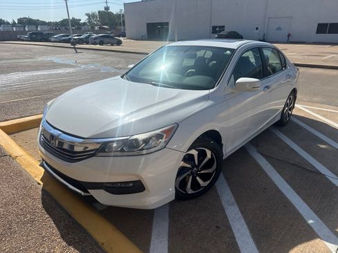 Used 2016 Honda Accord EX-L image 1