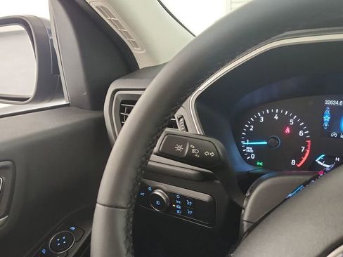 Used 2022 Ford Escape SEL image 16