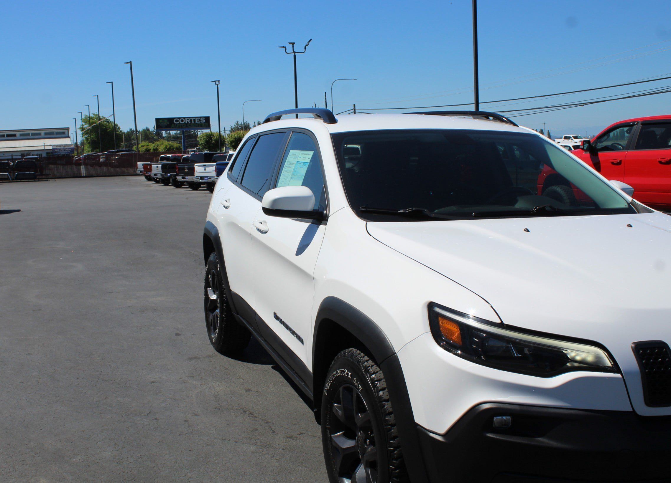 Used 2019 Jeep Cherokee Sport AWD/4WD image 9