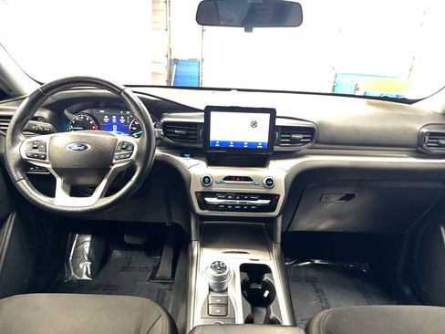 Certified 2023 Ford Explorer XLT AWD/4WD image 13