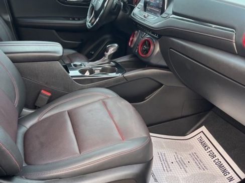 Used 2022 Chevrolet Blazer RS w/ Enhanced Convenience Package image 11