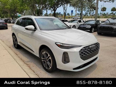 Certified 2025 Audi Q5 Premium w/ Premium Plus AWD/4WD image 2