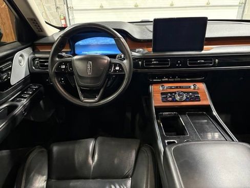 Used 2020 Lincoln Aviator Reserve w/ Equipment Group 202A AWD/4WD image 16