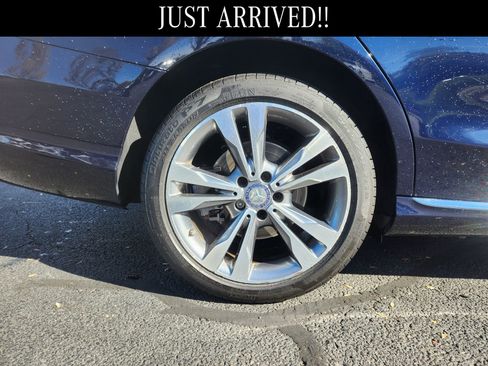 Certified 2016 Mercedes-Benz C 300 4MATIC Sedan image 5