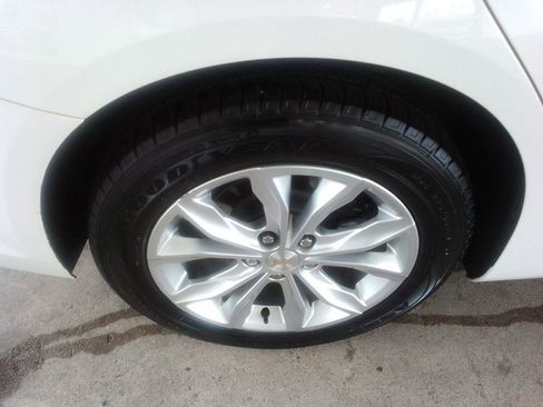 Used 2022 Chevrolet Malibu LT image 27