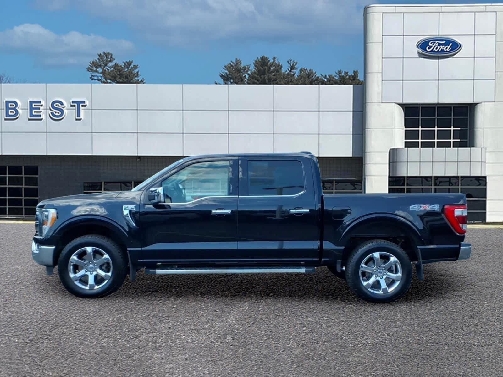Used 2022 Ford F150 Lariat AWD/4WD image 2