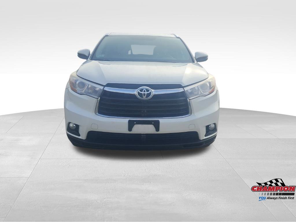 Used 2016 Toyota Highlander XLE AWD/4WD image 8