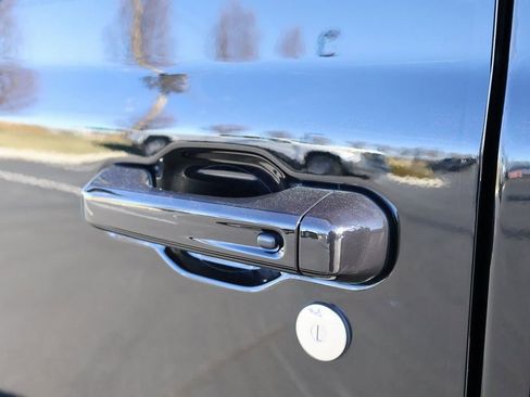 Used 2024 Jeep Wrangler High Altitude image 24