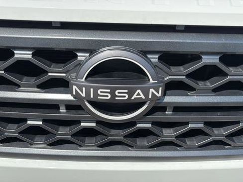 Used 2022 Nissan Frontier SV w/ Technology Package AWD/4WD image 27