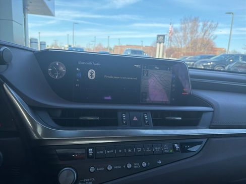 Certified 2021 Lexus ES 250 w/ Premium Package image 28