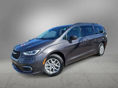 Used 2022 Chrysler Pacifica Touring-L