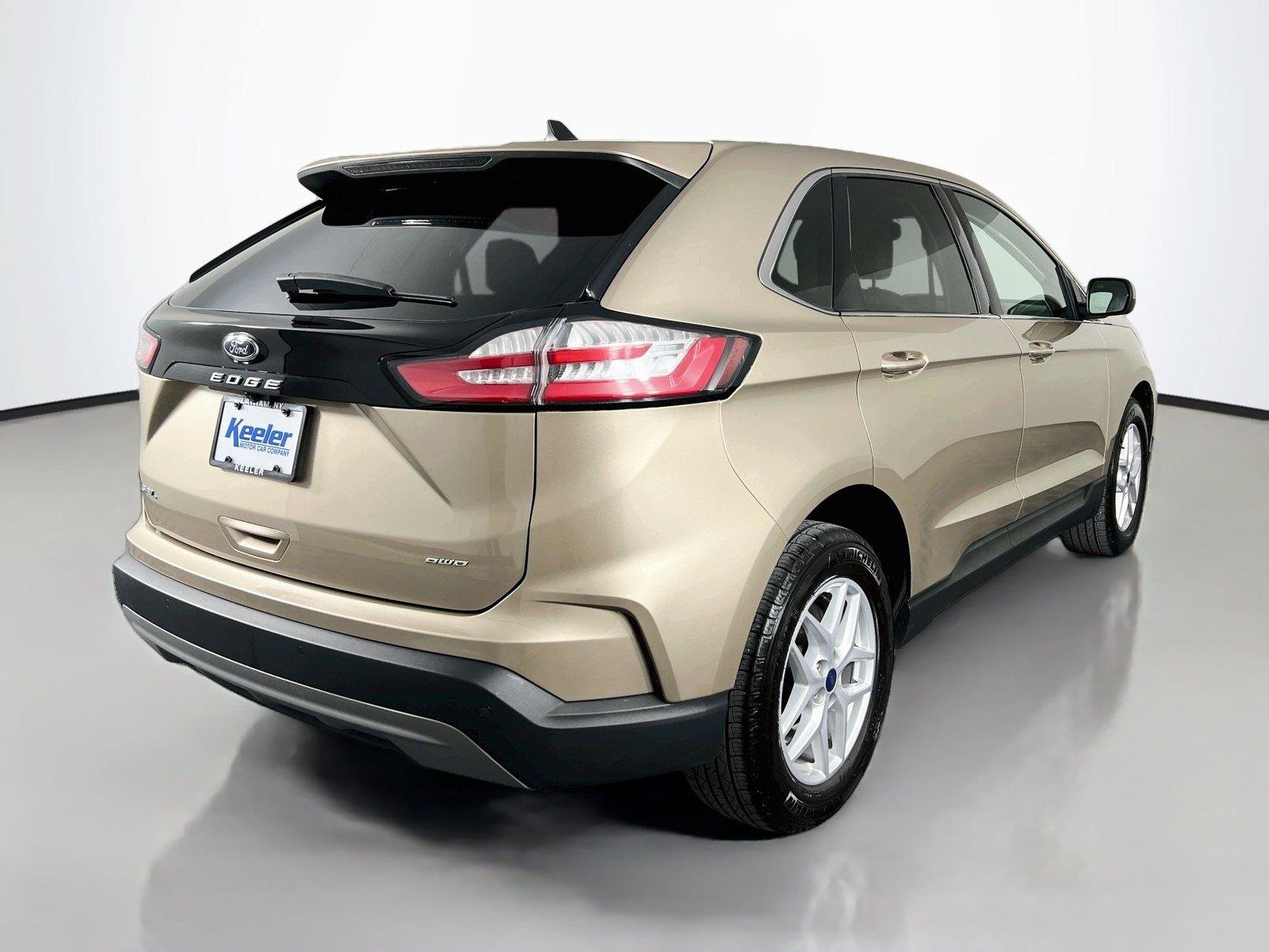Used 2021 Ford Edge SEL w/ Convenience Package AWD/4WD image 6