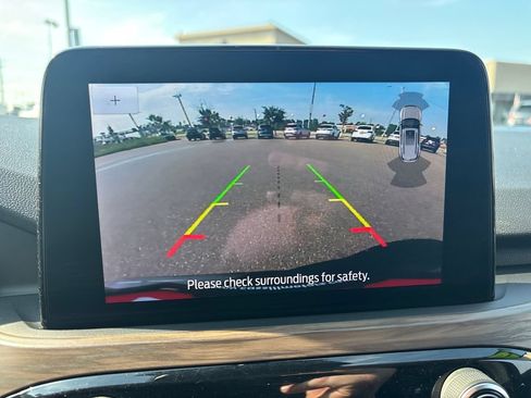 Used 2020 Ford Escape Titanium AWD/4WD image 28