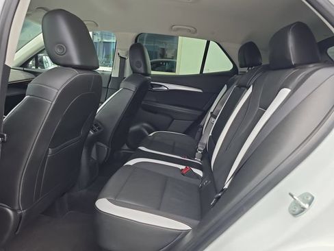 Certified 2025 Buick Envision Sport Touring AWD/4WD image 15