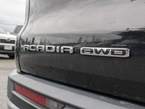 Used 2024 GMC Acadia Elevation image 16