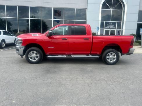 Used 2026 RAM 2500 Big Horn AWD/4WD image 7