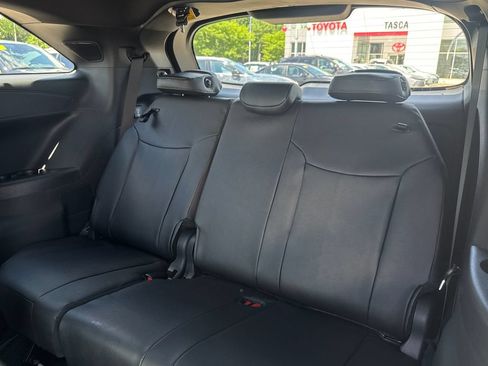 New 2026 Toyota Sienna Platinum AWD/4WD image 45