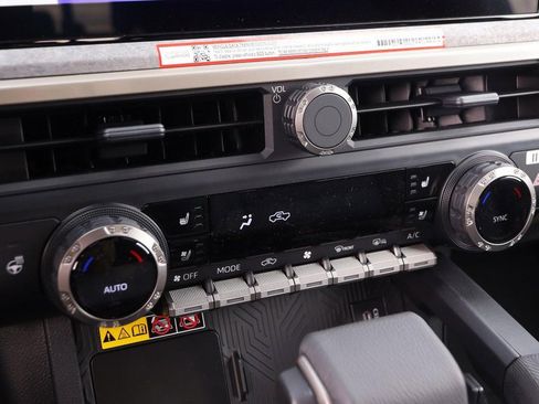 New 2026 Toyota Tacoma 4x4 Double Cab Hybrid image 17