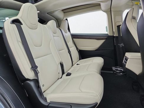 Used 2018 Tesla Model X 75D AWD/4WD image 28