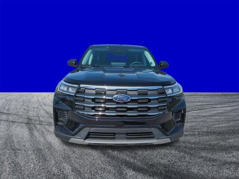 New 2026 Ford Explorer Active RWD image 9