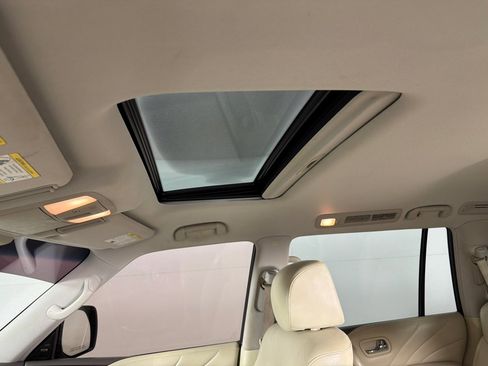 Used 2015 INFINITI QX80 2WD w/ Deluxe Technology Package image 13