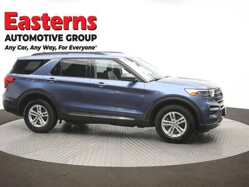 Used 2020 Ford Explorer XLT w/ Equipment Group 202A AWD/4WD image 47