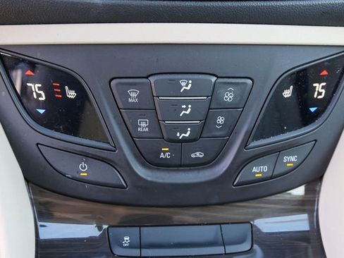 Used 2019 Buick Envision Premium image 23