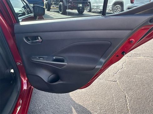 Used 2021 Nissan Versa SV image 17