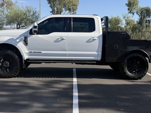 Used 2021 Ford F250 Lariat w/ Tremor Off-Road Package AWD/4WD image 4