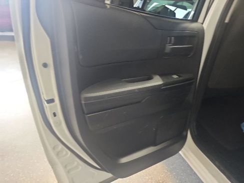 Used 2021 Toyota Tundra SR AWD/4WD image 9