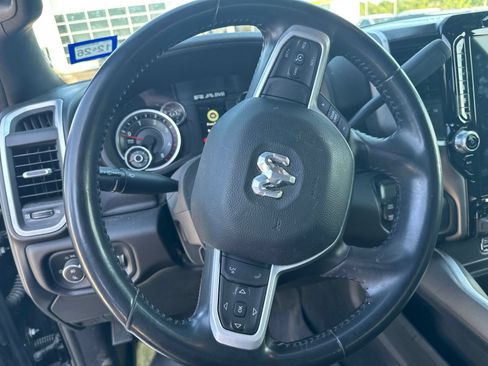 Used 2024 RAM 3500 Big Horn w/ Sport Appearance Package AWD/4WD image 12