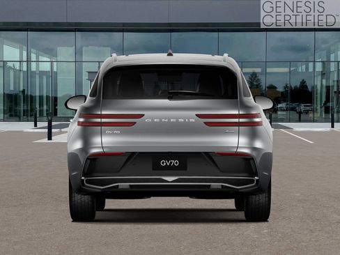 Used 2026 Genesis GV70 2.5T Advanced AWD/4WD image 9