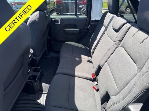Used 2021 Jeep Wrangler Unlimited Sport AWD/4WD image 18