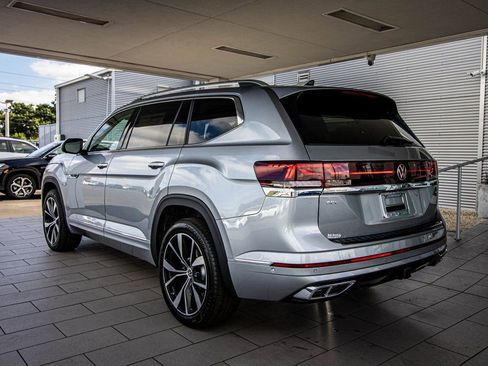 New 2026 Volkswagen Atlas SEL Premium R-Line AWD/4WD image 13