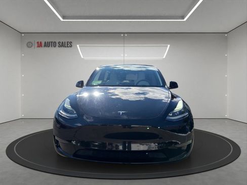 Used 2022 Tesla Model Y Performance image 8