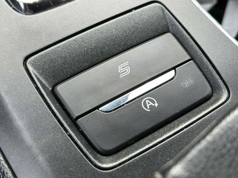 Used 2020 Ford Fusion SE FWD image 27