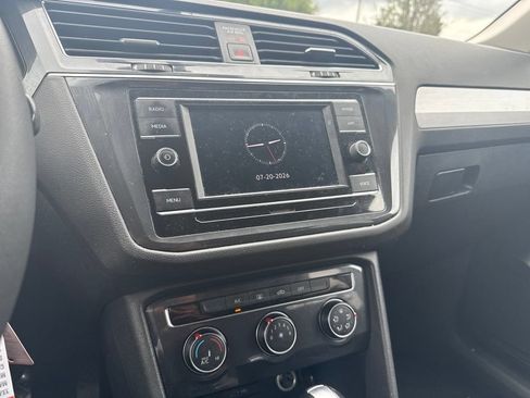 Used 2020 Volkswagen Tiguan S FWD image 11