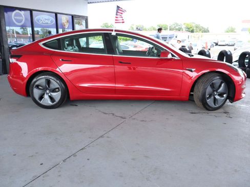 Used 2019 Tesla Model 3 Long Range RWD image 6