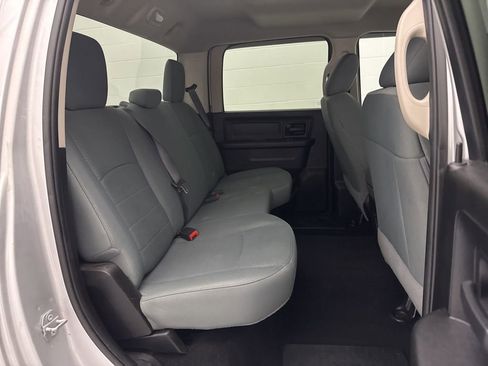 Used 2018 RAM 3500 Tradesman w/ Chrome Appearance Group image 34