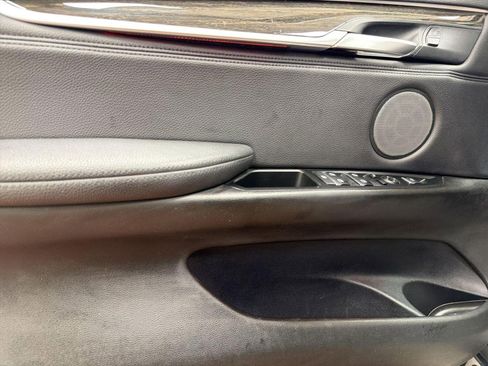 Used 2016 BMW X5 xDrive50i AWD/4WD image 13