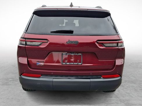 Used 2023 Jeep Grand Cherokee L Laredo AWD/4WD image 4