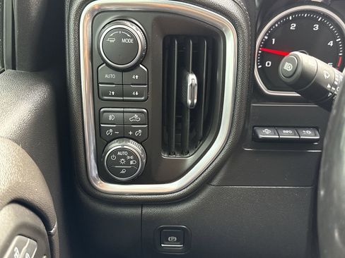 Used 2020 Chevrolet Silverado 2500 LTZ w/ LTZ Premium Package image 17