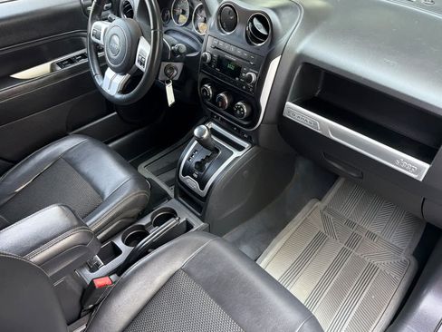 Used 2016 Jeep Compass Latitude AWD/4WD image 18