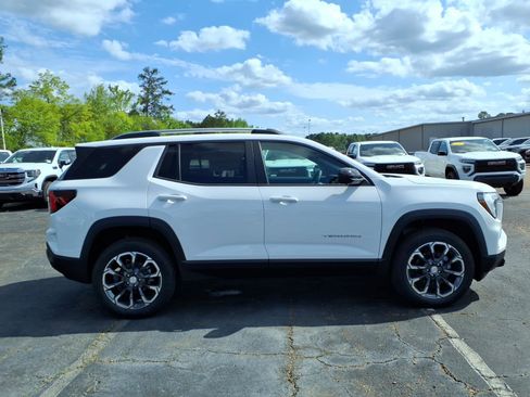 New 2026 GMC Terrain Elevation image 3