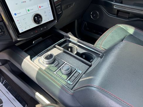 Used 2022 Ford Expedition Max Limited AWD/4WD image 19